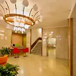 ホテル Grandhotel Garni 4*