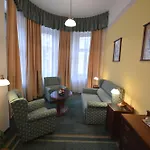 Grandhotel Garni Hotel 4*