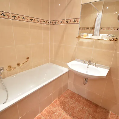 Hotell Grandhotel Garni 4*