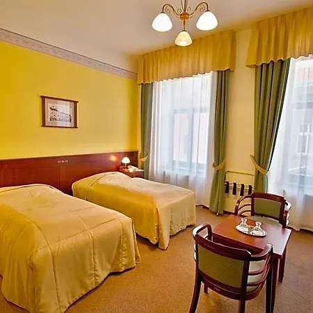 Hotel Grandhotel Garni 4*