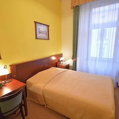 Grandhotel Garni 4*