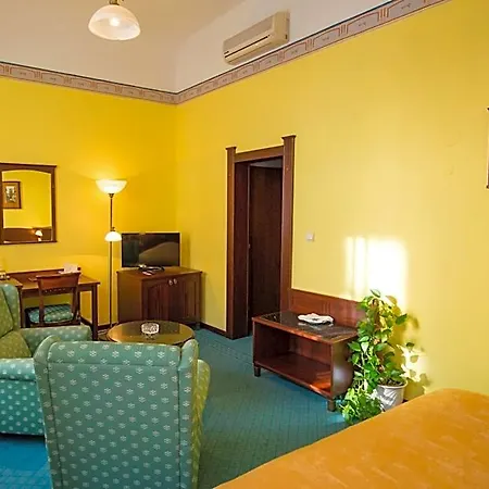 Grandhotel Garni 4*