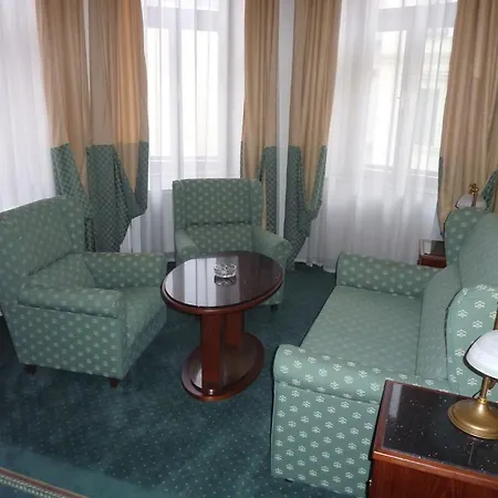 호텔 Grandhotel Garni 4*