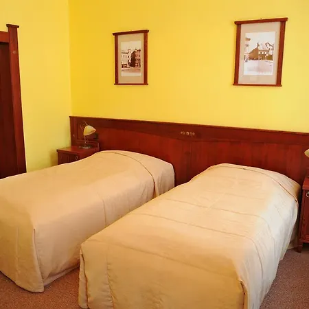 Hotell Grandhotel Garni 4*