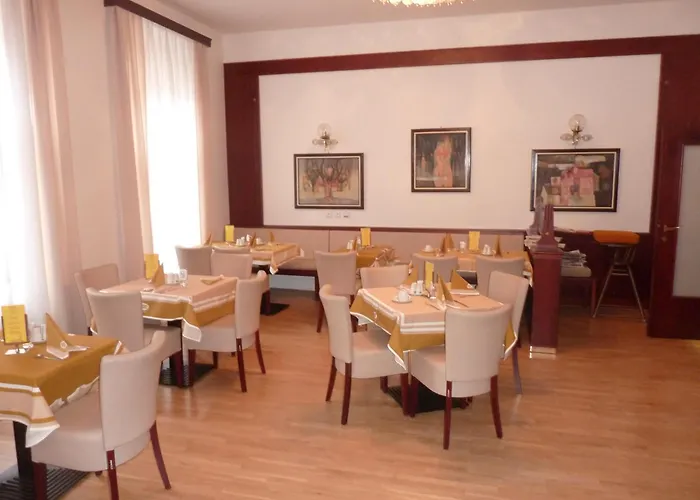 Hotel Grandhotel Garni 4*