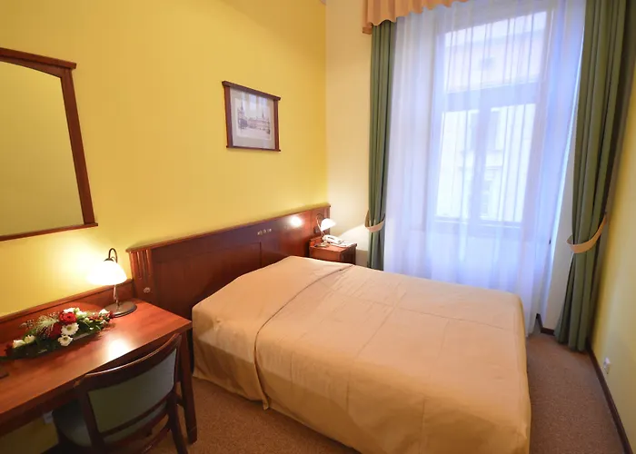 Grandhotel Garni Hotel 4*