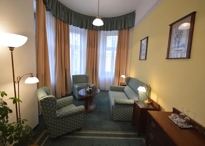 Grandhotel Garni Hotel 4*