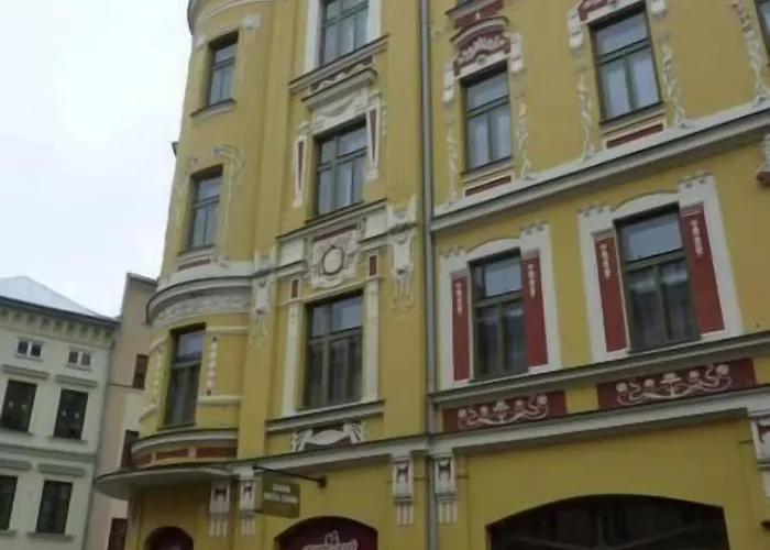 Grandhotel Garni Otel 4*