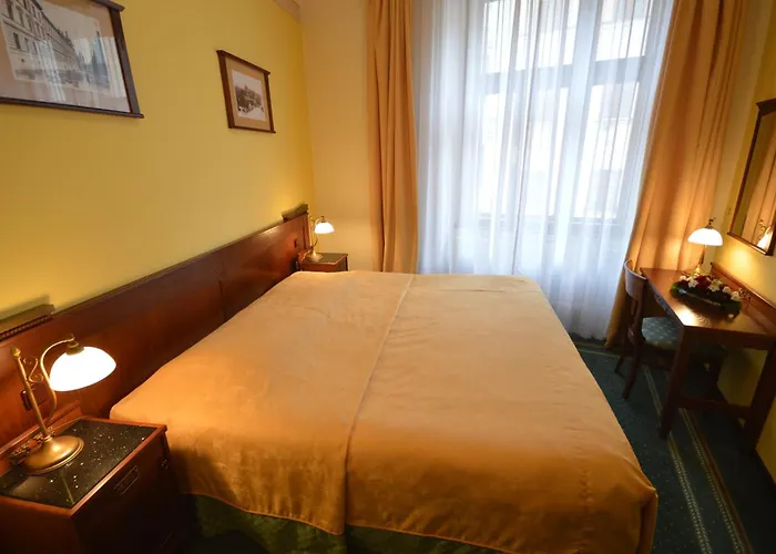 Grandhotel Garni Otel 4*
